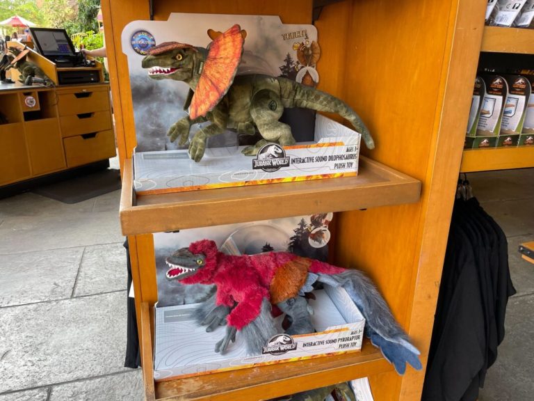 New Interactive Dilophosaurus and Pyroraptor Plush Toys at Universal ...