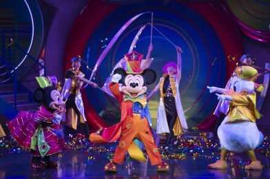 PHOTOS, VIDEO: ‘Club Mouse Beat’ Gets a Special 40th Anniversary End Sequence at Tokyo Disneyland