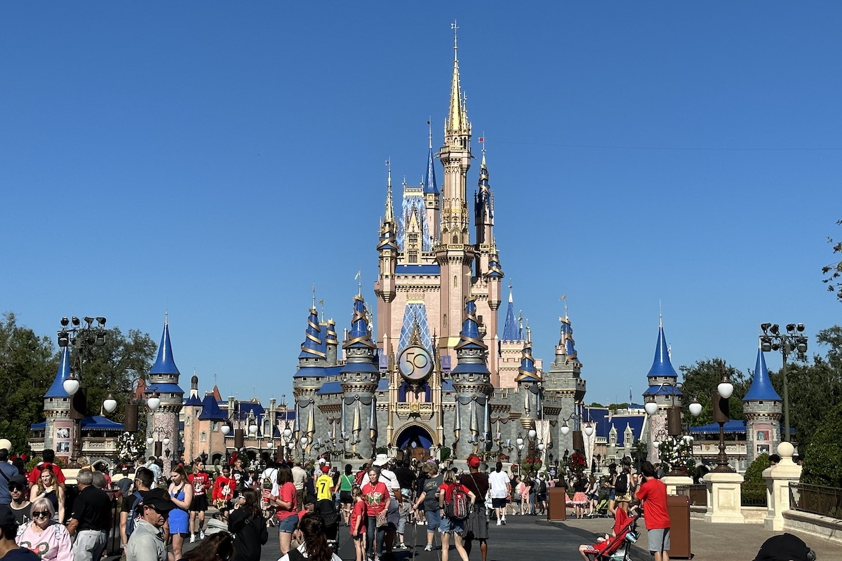 Early Entry Extended Evening Hours Confirmed For 2024 Disney By Mark   Cinderella Castle February 2023 