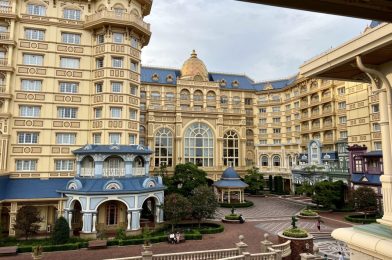 PHOTOS, VIDEO: Tour a Standard Superior Alcove Room with Park View at Tokyo Disneyland Hotel