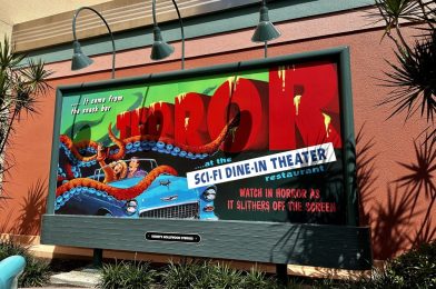 Disney Dining Review: Sci-Fi Dine-In Theater Restaurant