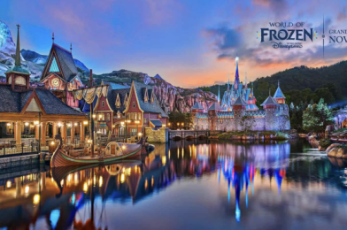 Come With Us To See ALL THE MERCH and a Sneak Peek at the FOOD at Disney’s NEW ‘Frozen’ Land!