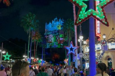 PHOTOS, VIDEO: Sunset Seasons Greetings Holiday Projection Show Returns for 2023 at Disney’s Hollywood Studios