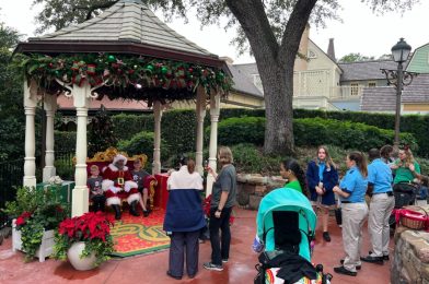 PHOTOS, VIDEO: Santa Claus Meet and Greet for 2023 Holiday Season at Magic Kingdom