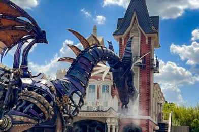 CRUCIAL Magic Kingdom Intel! We Just Found Out WHEN The Parade Dragon Breathes Fire and When She Doesn’t!