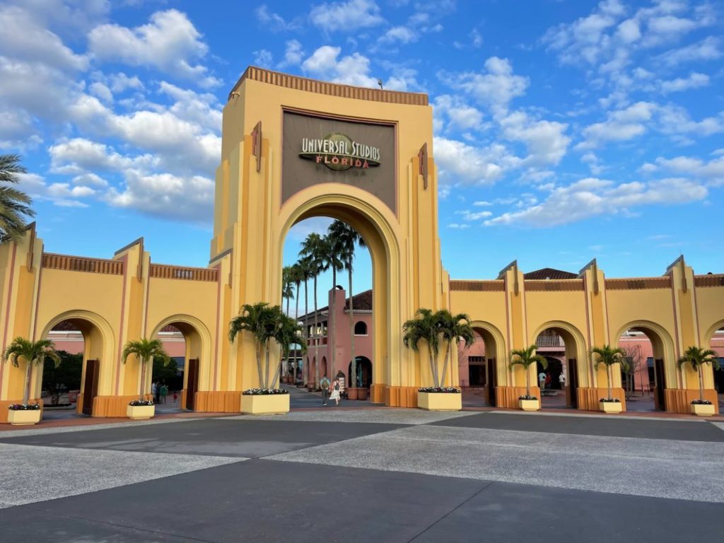 Universal Studios Florida Entrance Archway Featured Stock 0587 1024x768 