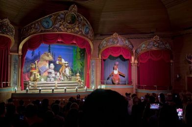 PHOTOS, VIDEO: Henry, Liver Lips McGrowl Animatronics Break on Closing Night of Country Bear Jamboree Performances at Magic Kingdom