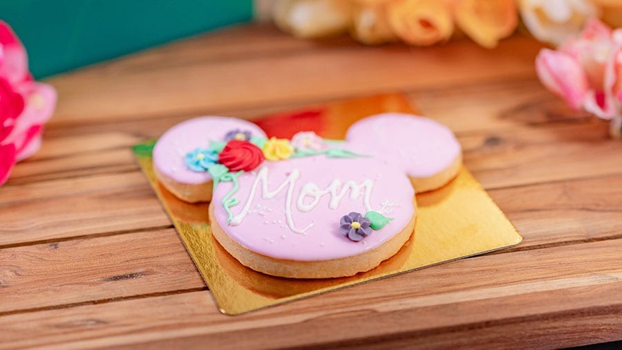 Mother’s Day Brunch, Buffet, and Special Treats Coming to Disneyland Resort Disney by Mark