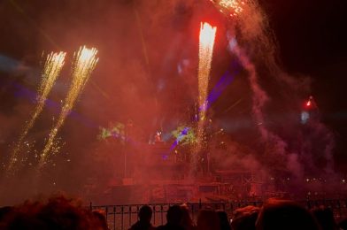 FULL SHOW VIDEO: Fantasmic! Returns to Disneyland 1 Year After Dragon Fire With New Finale