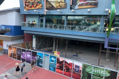 Former Cinnabon and Quiet Flight Stores Gutted at Universal CityWalk Orlando