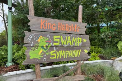 PHOTOS: Conducting King Harold’s Swamp Symphony in Shrek’s Swamp at DreamWorks Land