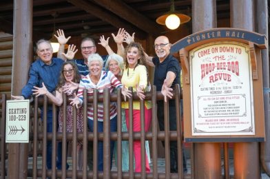 Original Hoop-Dee-Doo Musical Revue Cast Reunites at Disney’s Fort Wilderness for 50th Anniversary