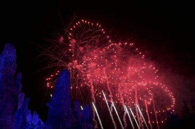 Full Video of New Version of ‘Fire of the Rising Moons’ Fireworks in Star Wars: Galaxy’s Edge at Disneyland