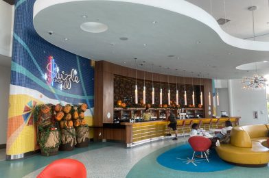 Swizzle Lounge Decorated With Jack-o’-Lanterns for Halloween Horror Nights 33