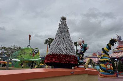 More Seuss Landing and Hogsmeade Holiday Decor Arrives at Universal Islands of Adventure