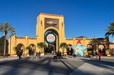 Universal’s Holiday Parade Medallion & Festive Decor Arrive at Universal Studios Florida for 2024