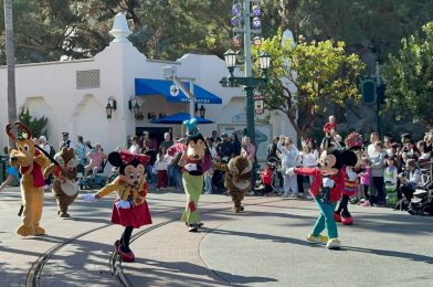 PHOTOS, VIDEO: Mickey’s Happy Holidays Cavalcade Returns for 2024 Disney Festival of Holidays