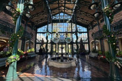 Mardi Gras-Inspired Christmas Decorations Adorn Disney’s Port Orleans Resort – French Quarter